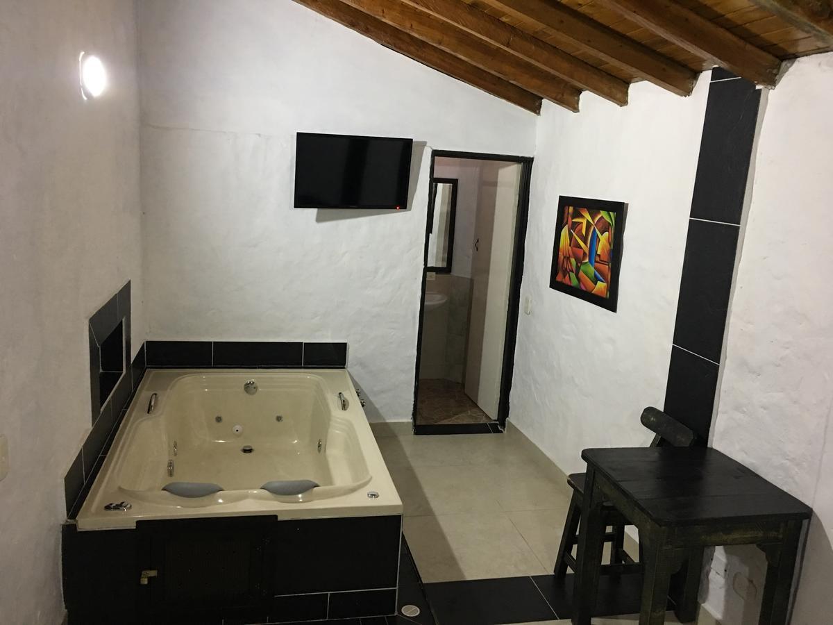 Hotel El Turista Rionegro Exterior photo
